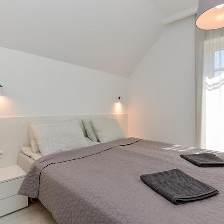 Apartment Amber White Nida Bagian luar foto
