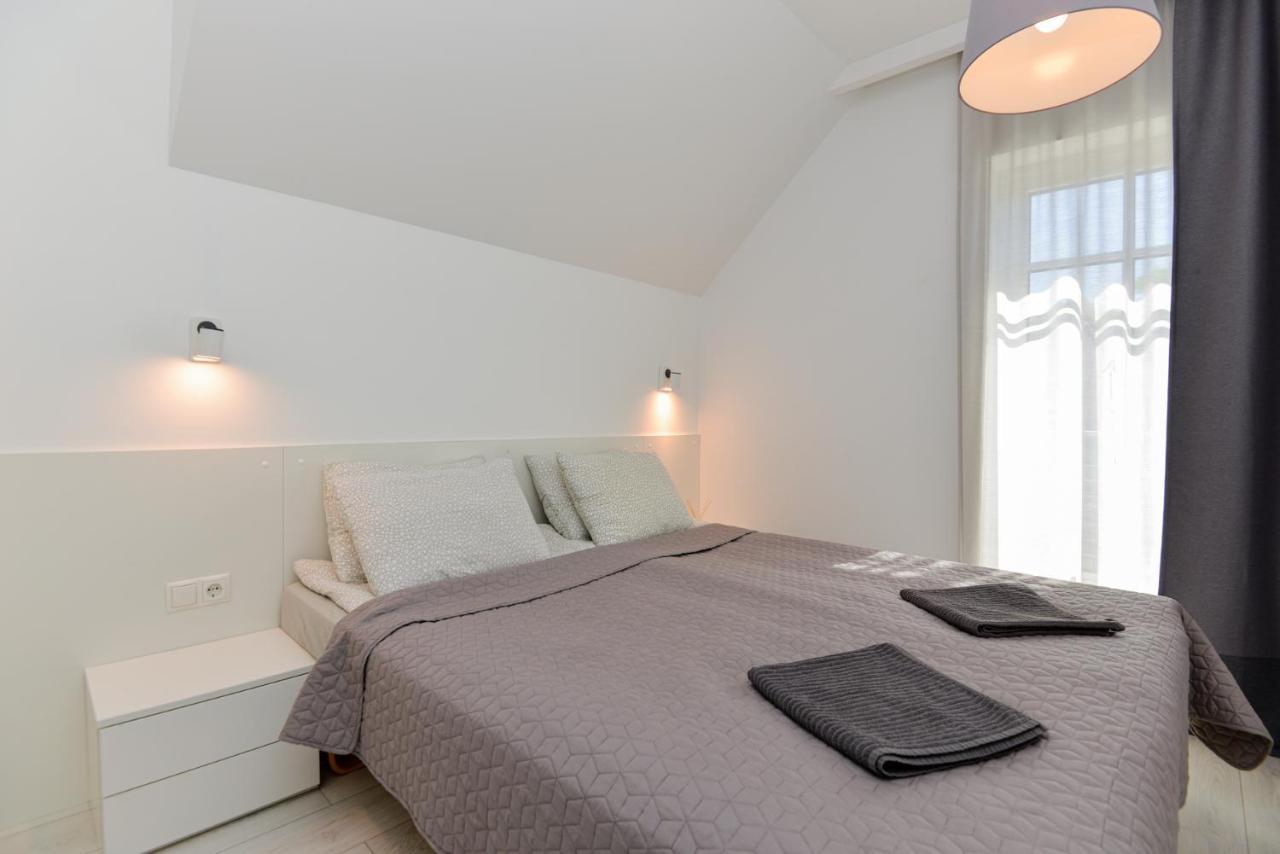Apartment Amber White Nida Bagian luar foto