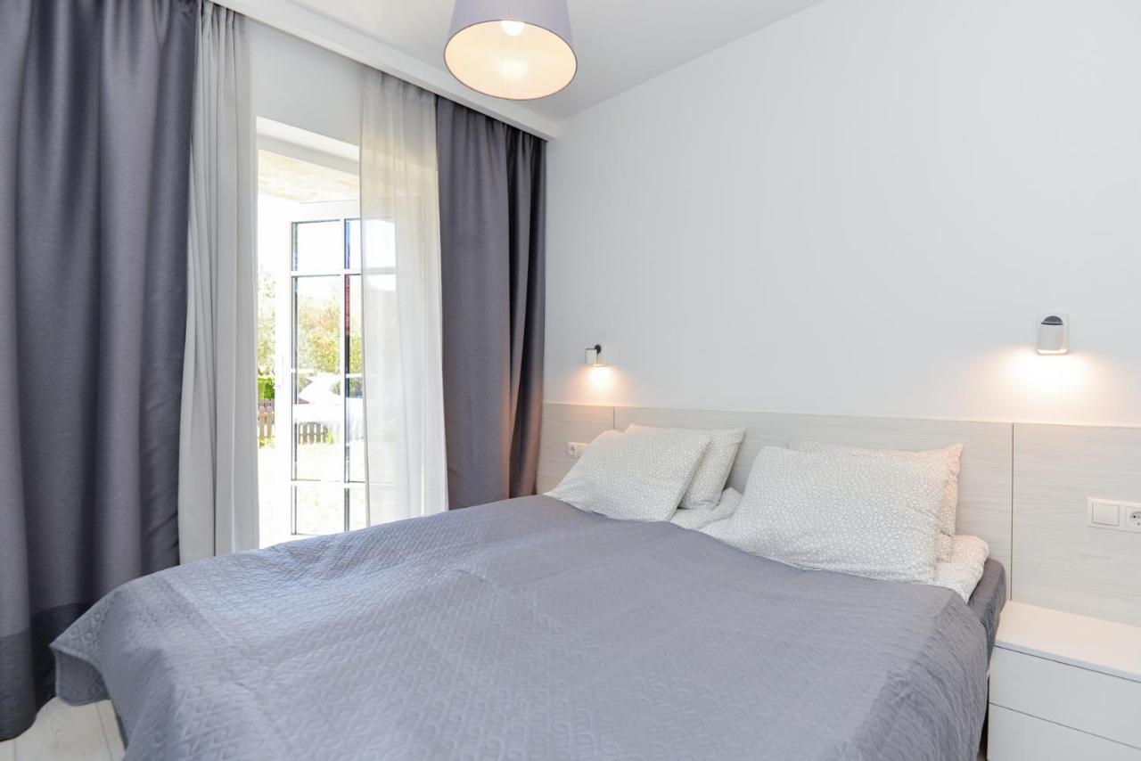Apartment Amber White Nida Bagian luar foto